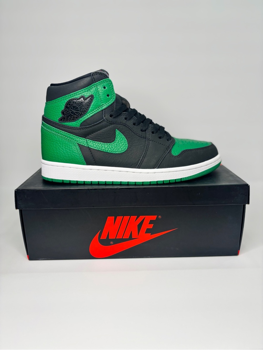 Jordan 1 Pine Green